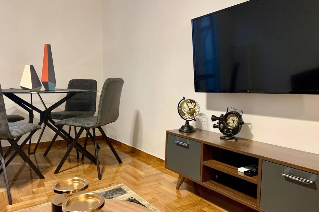 Kallimarmaro 2-Bedroom Apartment 아테네 외부 사진